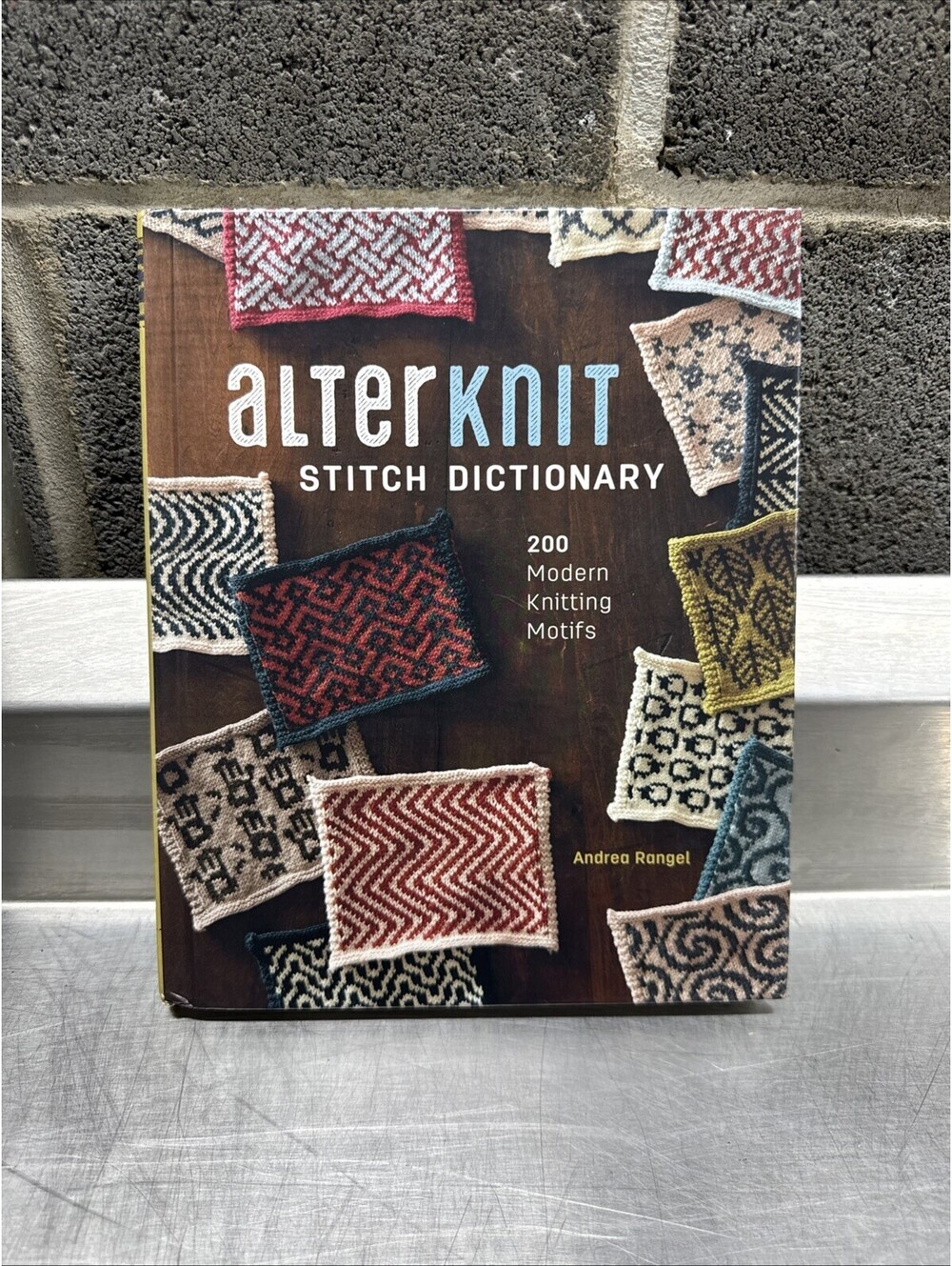 Alterknit Stitch Dictionary: 200 Modern Knitting Motifs (Hardback or Cased Book)